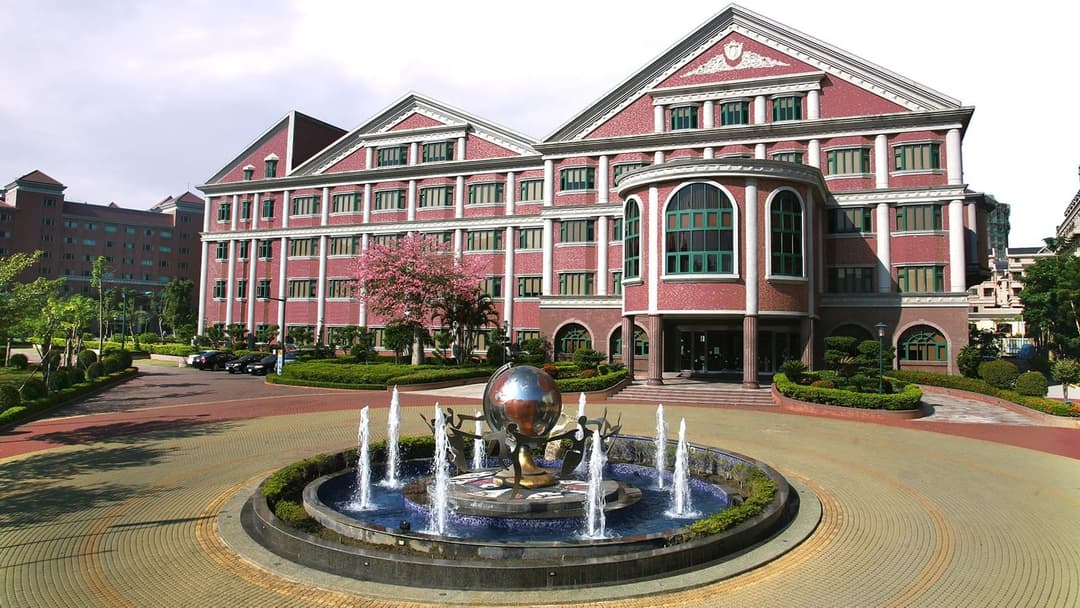 Day 5: HSR South, Arrive at I-Shou High School
